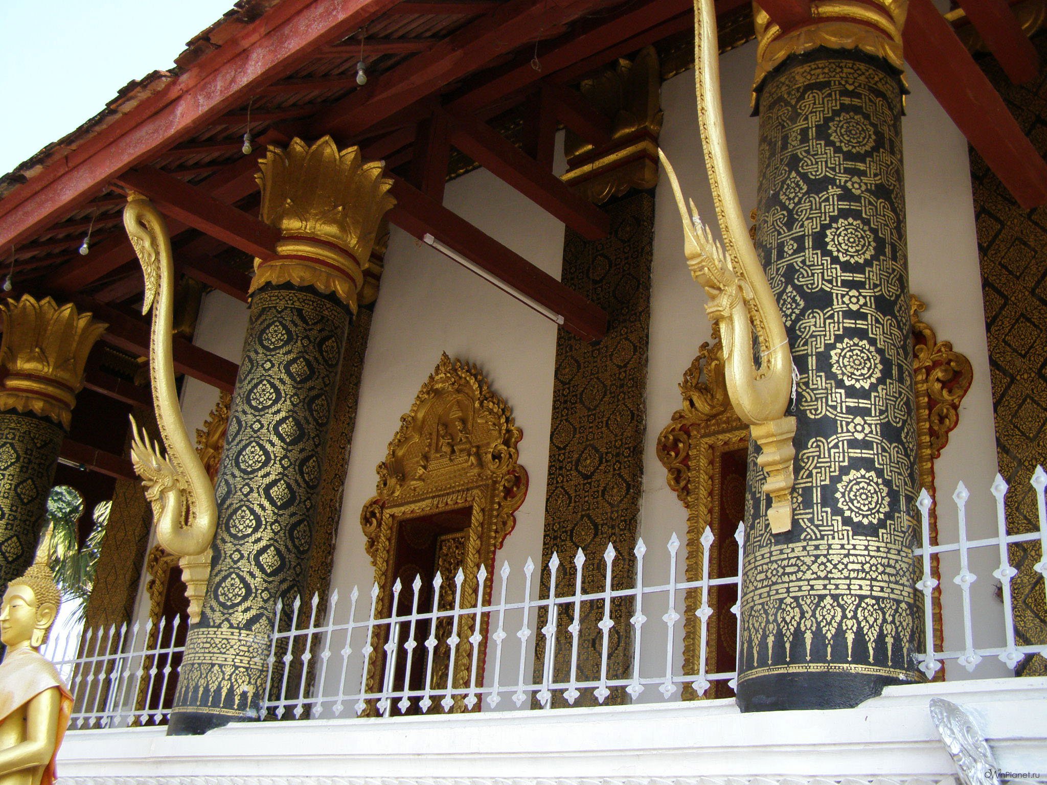 Лаос – страна храмов и гор
