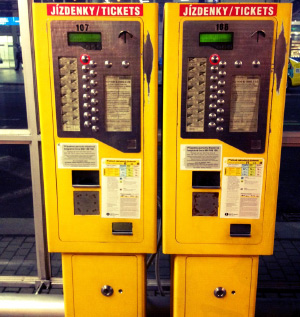 Автомат по продаже билетов в Праге
